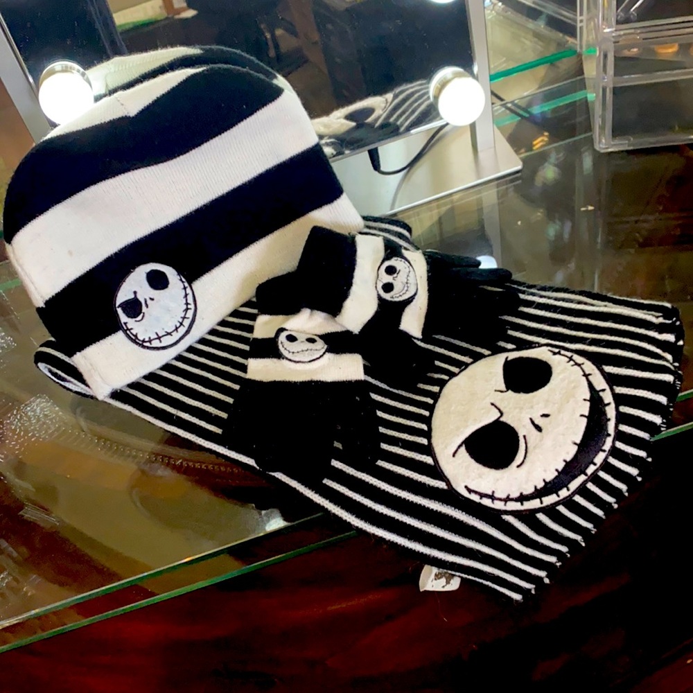 Jack Skelton Vintage Scarf Set